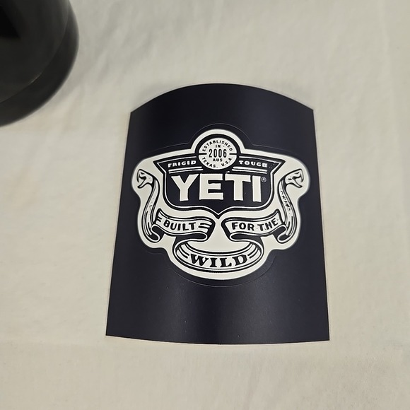 Yeti Rambler 30 oz Stainless Steel Tumbler Black Portable Mugs - Picture 3 of 8